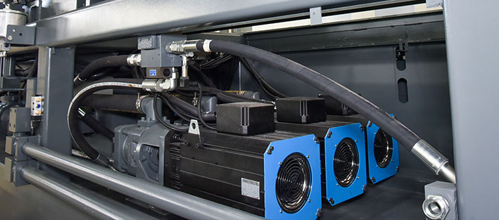 HH高快注塑机-伺服系统